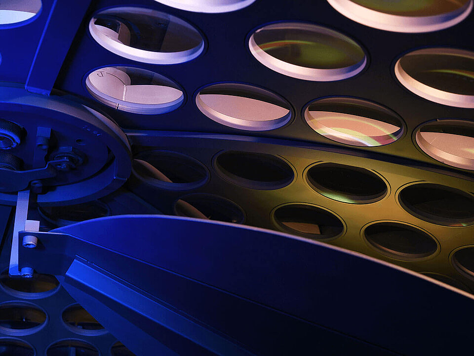 Satisloh AR Coating Machine for Ophthalmic Lenses AR coated Satisloh